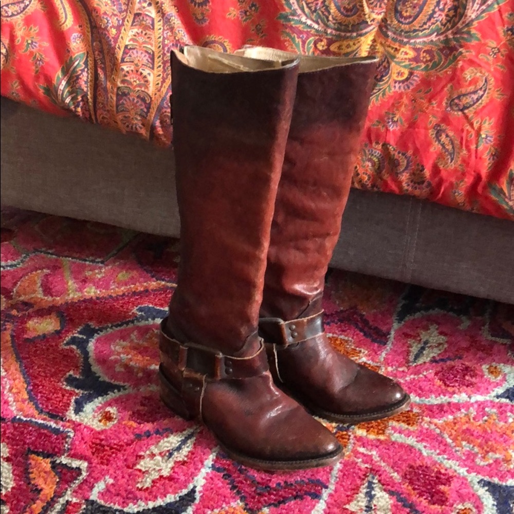 Freebies boot sz 6
